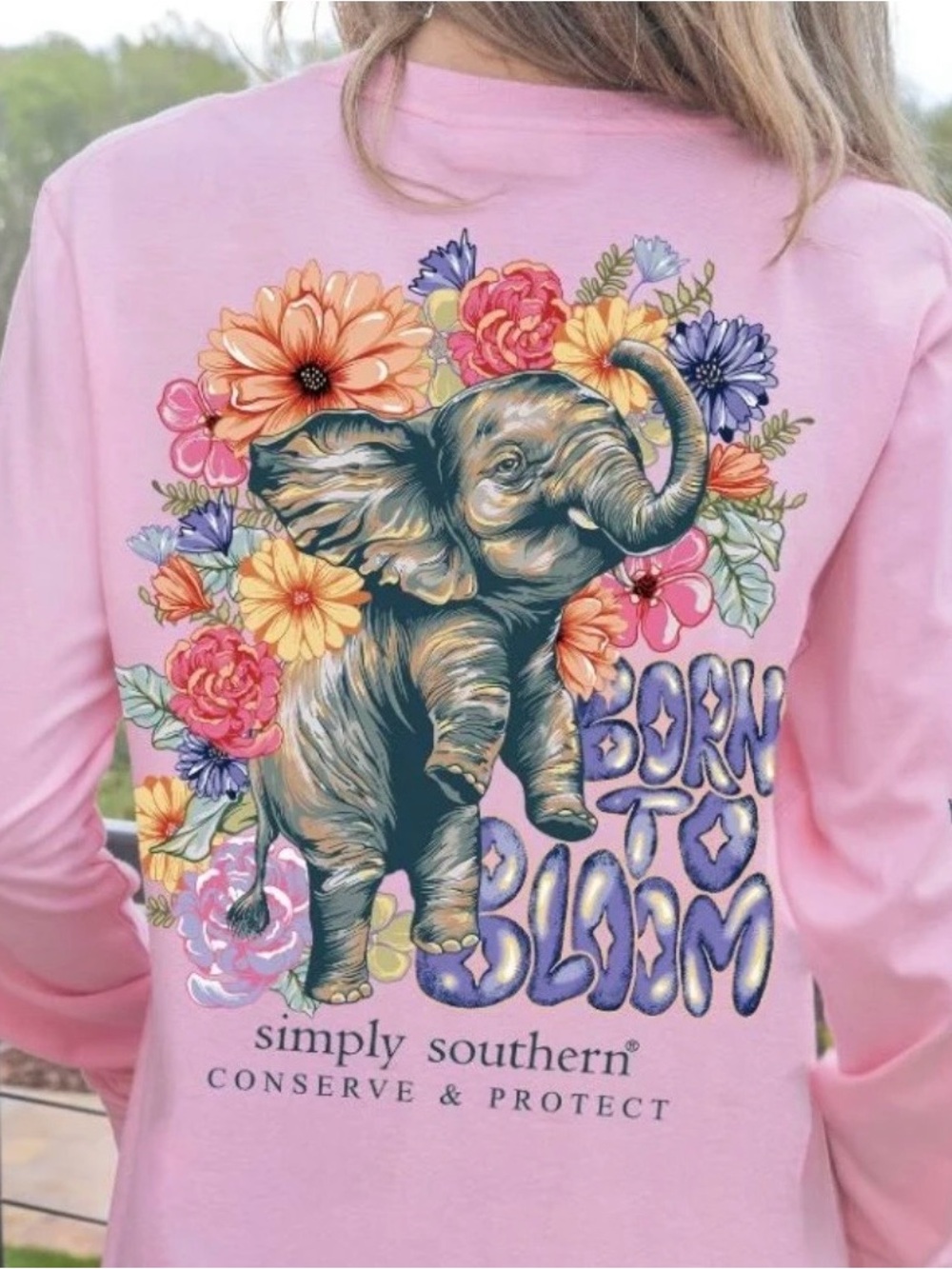 New Simply Southern Pink Elephant Born to Bloom Shirt Size Medium